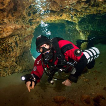The Art and Science of Cave Diving