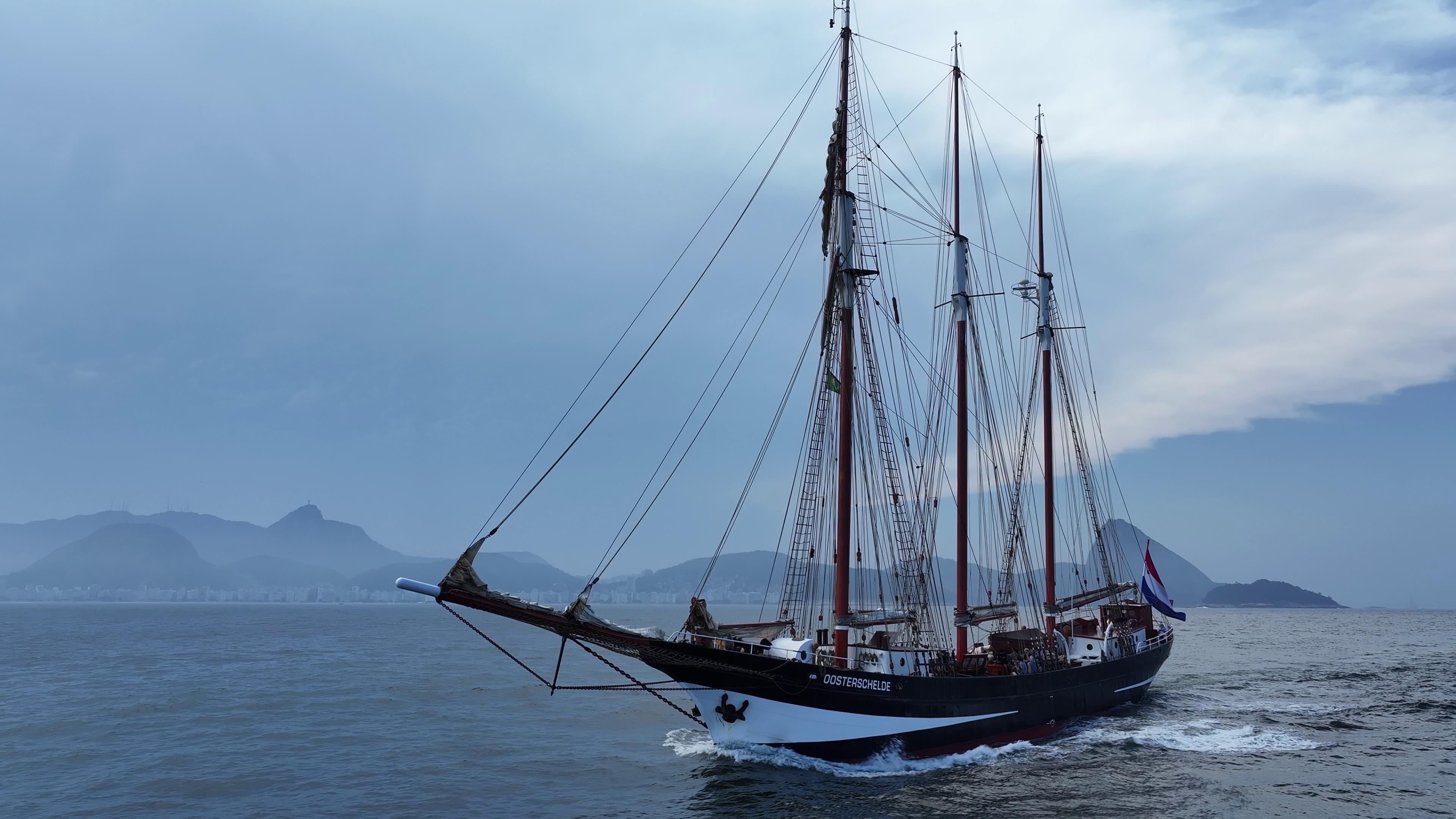 World’s Most Exciting Classrooms Episode 068: Sailing Across the Pacific