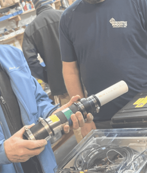 Around the Americas: Data for Heat Flux and Water Temperatures From the Expedition